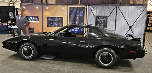 Knight Rider KITT replica car will be appearing at Grit City Comic Show